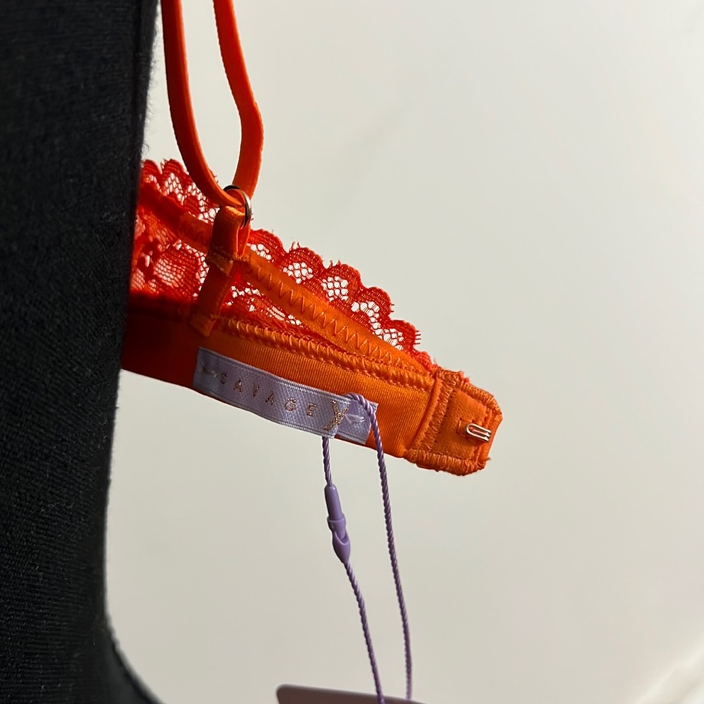 🆕SAVAGE X FENTY Orange Lace Bralette - Size: S - Picture 8 of 9